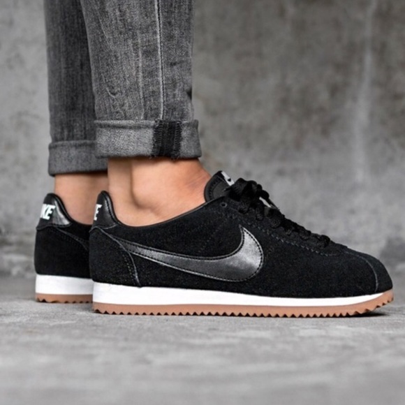 nike classic cortez suede nike classic cortez suede